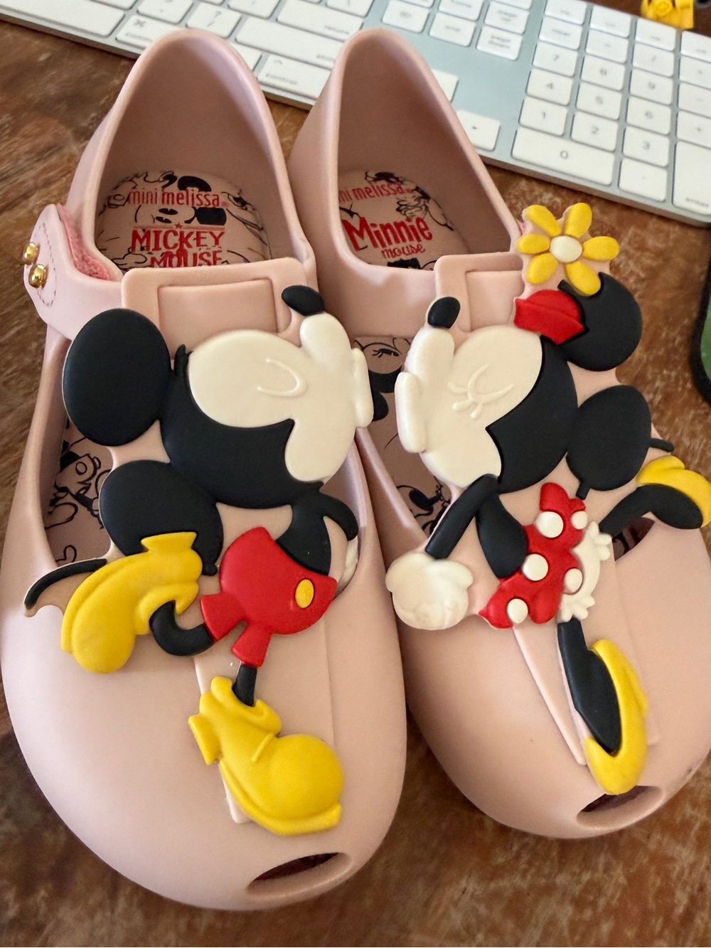 Mini Melissa; Kissing Minnie & Mickey. No Tags, Never Worn